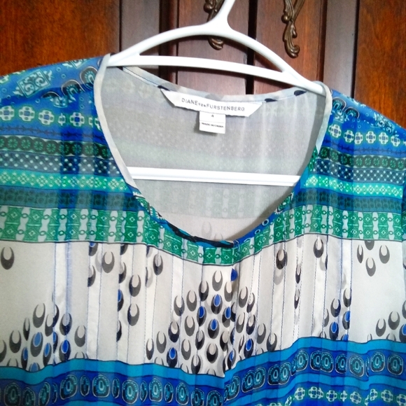 Diane Von Furstenberg 100% Silk Bohemian Style Blouse - Picture 11 of 14